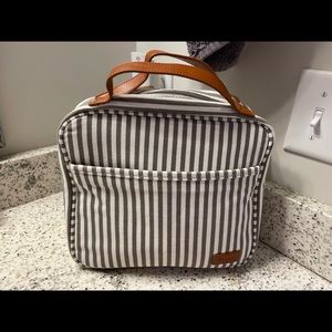 Overnight cosmetic bag